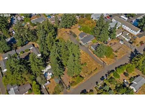 2719 SE 133rd Avenue Portland OR 97236