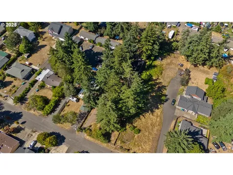 2719 SE 133rd Avenue Portland OR 97236