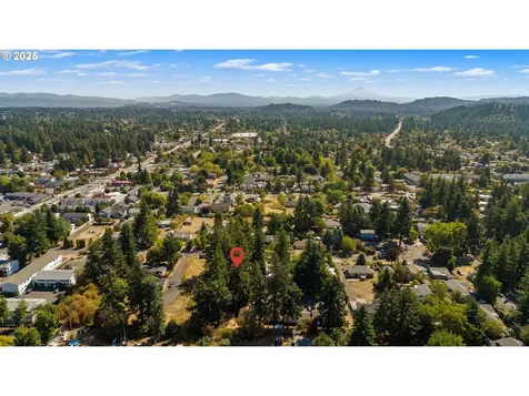 2719 SE 133rd Avenue Portland OR 97236