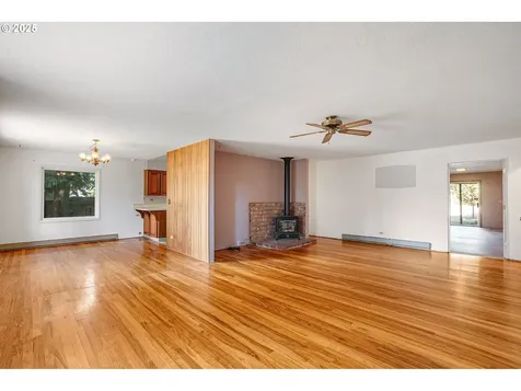 2719 SE 133rd Avenue Portland OR 97236