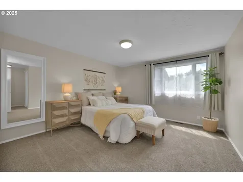 1635 Adkins Street Eugene OR 97401