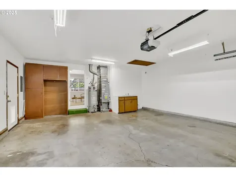 1635 Adkins Street Eugene OR 97401