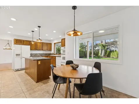10173 SW Concho Court Tualatin OR 97062