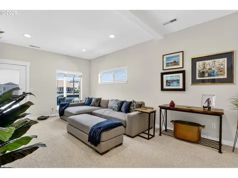 18525 NE Marine Drive Portland OR 97230