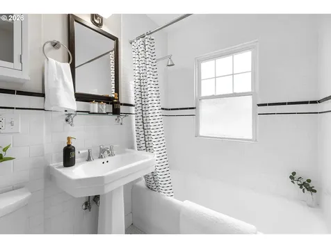 1415 NE 58th Avenue Portland OR 97213