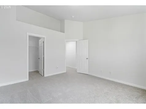 5632 NE Hidden Creek Drive Hillsboro OR 97124