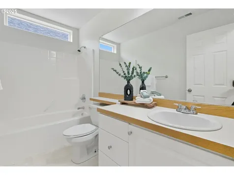 5632 NE Hidden Creek Drive Hillsboro OR 97124