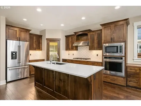 3813 SE Pipers Drive Hillsboro OR 97123