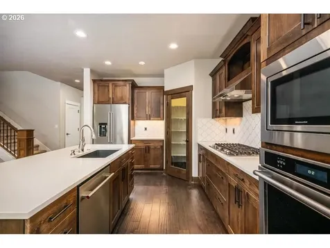 3813 SE Pipers Drive Hillsboro OR 97123