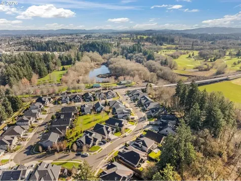 3813 SE Pipers Drive Hillsboro OR 97123