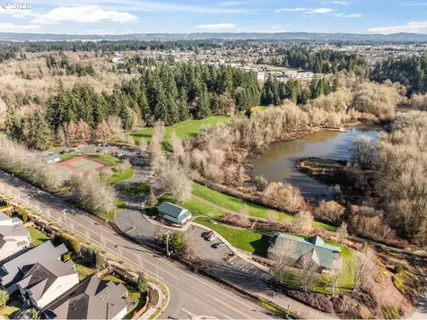 3813 SE Pipers Drive Hillsboro OR 97123
