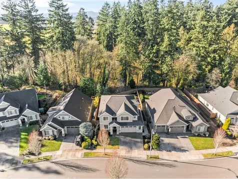 3813 SE Pipers Drive Hillsboro OR 97123