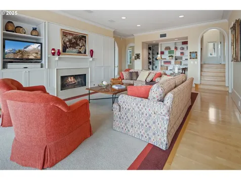8703 SE Porter Circle Vancouver WA 98664