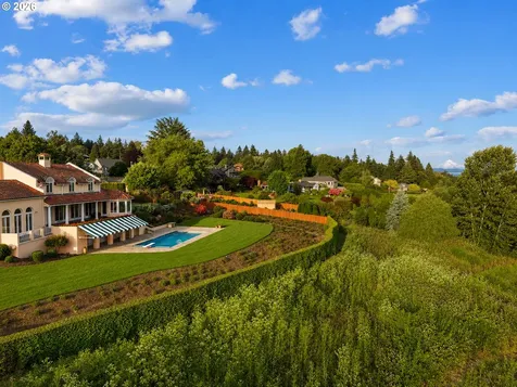 8703 SE Porter Circle Vancouver WA 98664