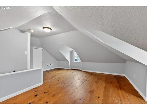 1545 3rd Street Haines OR 97833