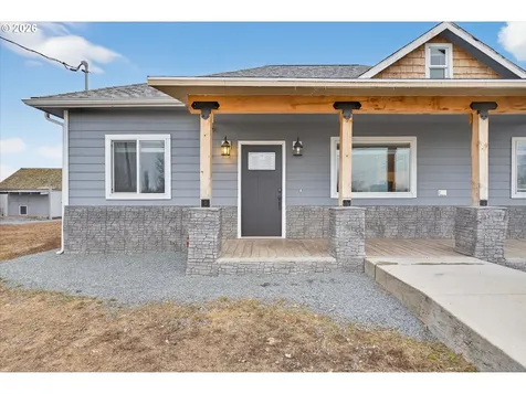 1545 3rd Street Haines OR 97833