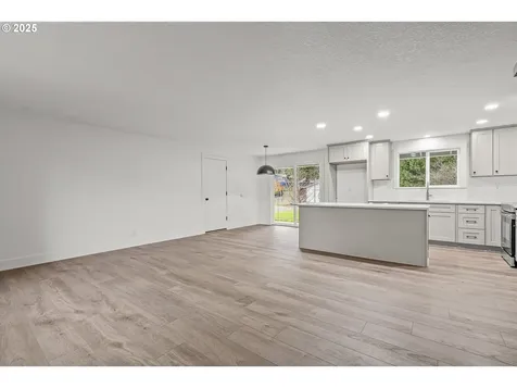 19446 Meyers Road Oregon City OR 97045