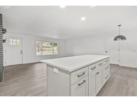 19446 Meyers Road Oregon City OR 97045