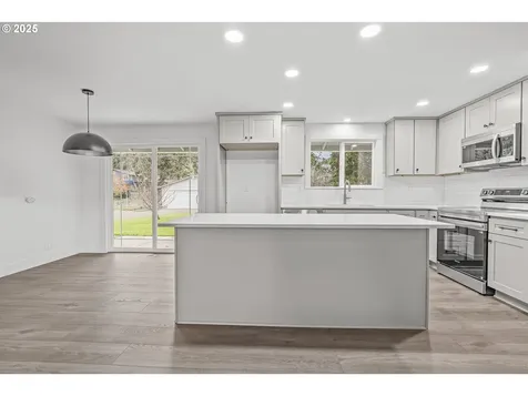 19446 Meyers Road Oregon City OR 97045