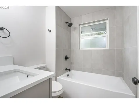 19446 Meyers Road Oregon City OR 97045