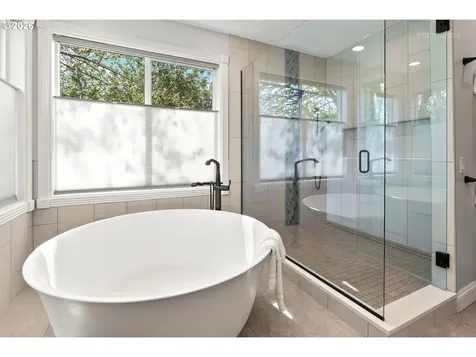 1925 Childs Road Lake Oswego OR 97034
