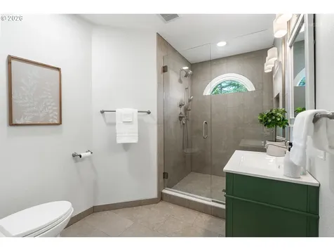 1925 Childs Road Lake Oswego OR 97034