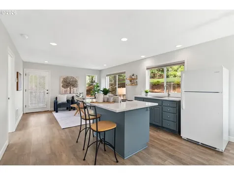 1925 Childs Road Lake Oswego OR 97034