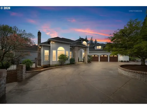 1925 Childs Road Lake Oswego OR 97034