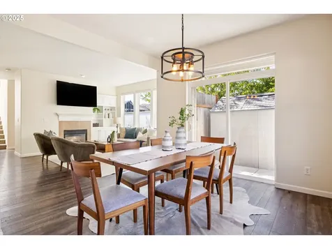 19327 Reddaway Avenue Oregon City OR 97045