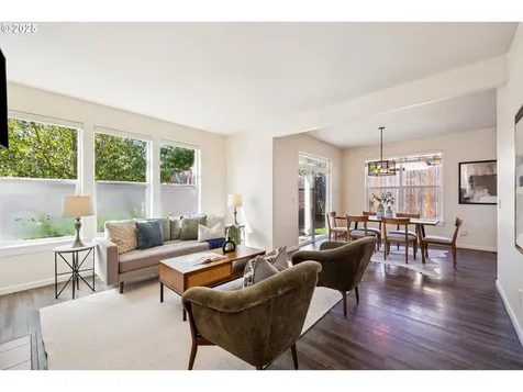 19327 Reddaway Avenue Oregon City OR 97045
