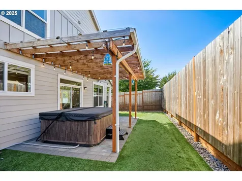 19327 Reddaway Avenue Oregon City OR 97045