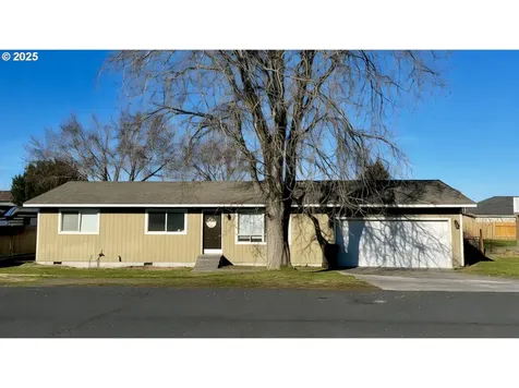 138 El Monte Street Umatilla OR 97882