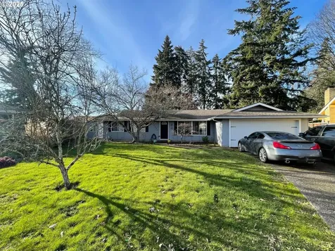 1872 Coventry Way Eugene OR 97405