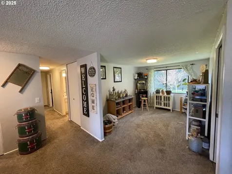 1872 Coventry Way Eugene OR 97405