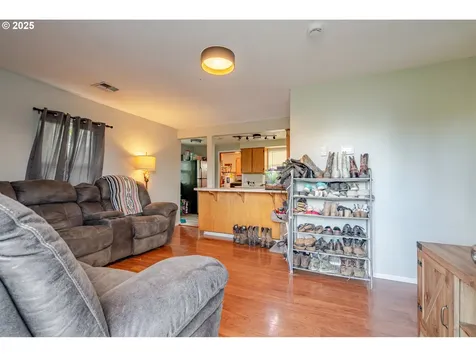 630 Central Avenue Lebanon OR 97355