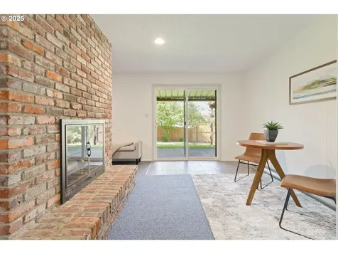 637 E 39th Place Eugene OR 97405