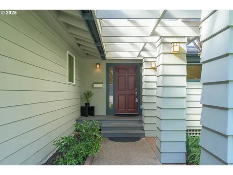 637 E 39th Place Eugene OR 97405