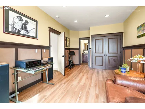 21980 SE Upper Matthews Creek Lane Amity OR 97101