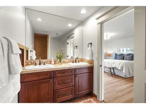 21980 SE Upper Matthews Creek Lane Amity OR 97101