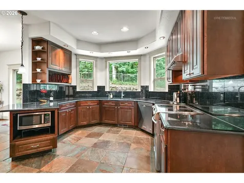 21980 SE Upper Matthews Creek Lane Amity OR 97101