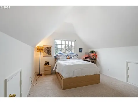 16033 NW Ridgetop Lane Beaverton OR 97006