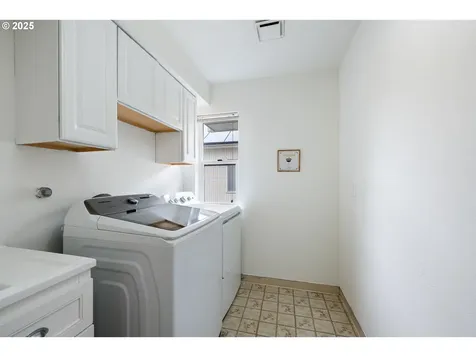 16033 NW Ridgetop Lane Beaverton OR 97006