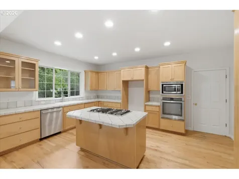 3471 Lakeside Drive Eugene OR 97401