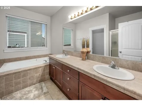 2037 SE Centurion Way Gresham OR 97080