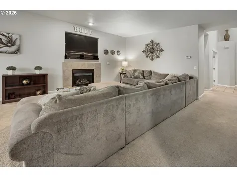 2037 SE Centurion Way Gresham OR 97080