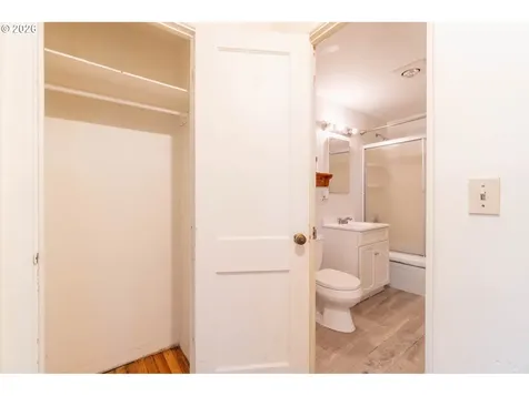 2749 Hilyard Street Eugene OR 97405