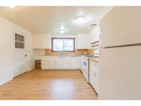 2749 Hilyard Street Eugene OR 97405