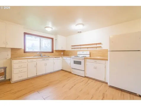 2749 Hilyard Street Eugene OR 97405