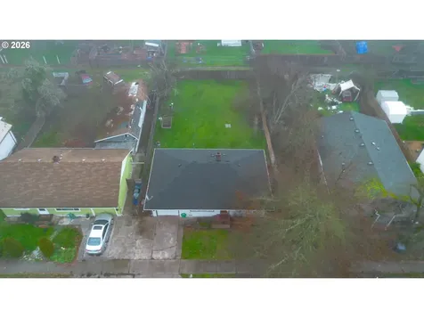 2749 Hilyard Street Eugene OR 97405
