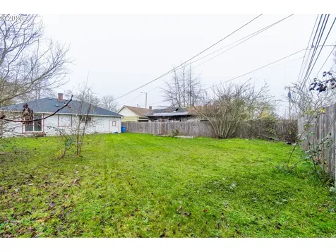2749 Hilyard Street Eugene OR 97405
